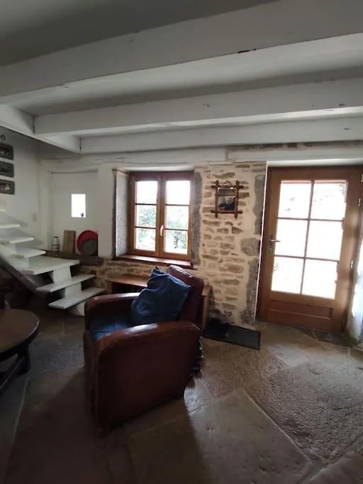 Maison De Famille En Bourgogne Proche De Cluny Saint-Point 0*,  France